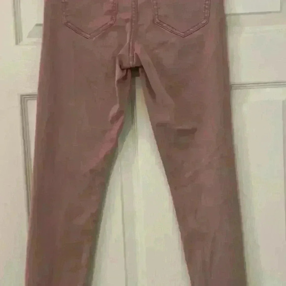Old Navy Dusty Rose Jeans - Picture 3 of 4